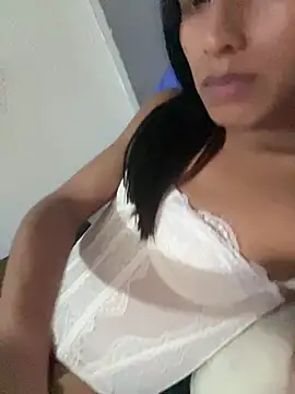 luna duque online show from 10, 6, 2026