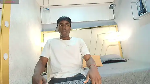 Snapshot of JeanDantte chatting on 3, 8, 2026 JeanDantte online show from 3, 8, 2026
