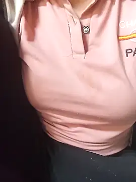 anhhuyen1 online show from 2, 4, 2026