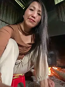 Snapshot of Huonglyna chatting on 10, 5, 2026 Huonglyna online show from 10, 5, 2026