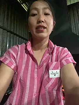 Snapshot of Huonglyna chatting on 3, 5, 2026 Huonglyna online show from 3, 5, 2026