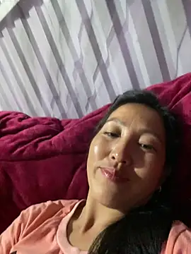 Snapshot of Huonglyna chatting on 20, 5, 2026 Huonglyna online show from 20, 5, 2026