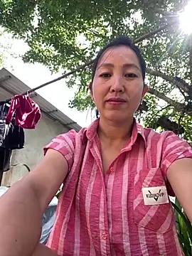 Snapshot of Huonglyna chatting on 16, 5, 2026 Huonglyna online show from 16, 5, 2026