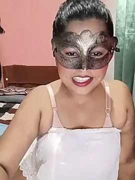 Maskedcurves online show from 25, 6, 2026