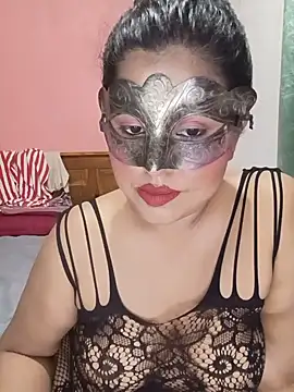 Maskedcurves online show from 29, 6, 2026