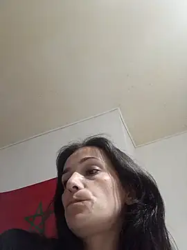 Lolaa92i online show from 18, 4, 2026