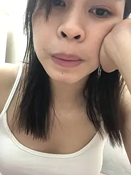 Snapshot of Yenlisu3Zie chatting on 14, 5, 2026 Yenlisu3Zie online show from 14, 5, 2026