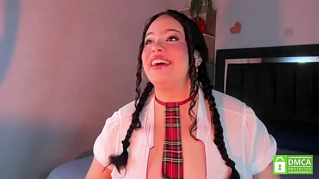 Blair Curvy online show from 17, 6, 2026