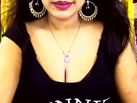 Noor Zarin online show from 25, 4, 2026