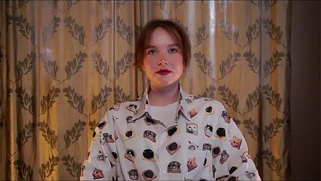 Snapshot of ElbaMarvier chatting on 8, 4, 2026 ElbaMarvier online show from 8, 4, 2026