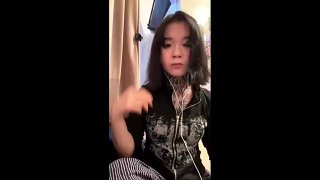 Juliou  online show from 3, 4, 2026