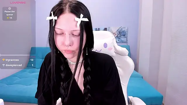 SugarBunny18 online show from 26, 4, 2026