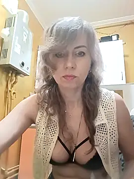 Snapshot of TaynaSecret chatting on 15, 4, 2026 TaynaSecret online show from 15, 4, 2026