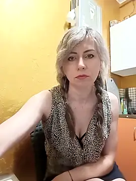 Snapshot of TaynaSecret chatting on 3, 4, 2026 TaynaSecret online show from 3, 4, 2026