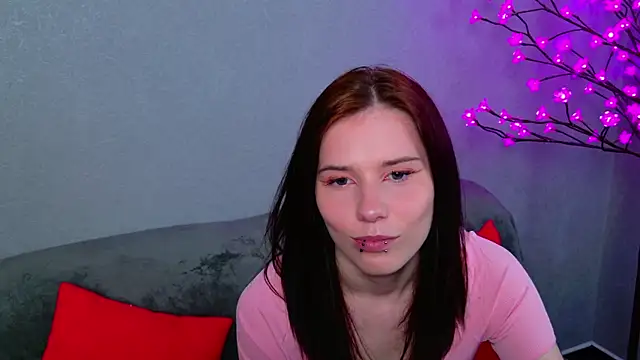CleoBloom  online show from 4, 4, 2026