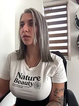 Isabella varella- online show from 15, 5, 2026