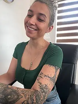 Isabella varella- online show from 25, 5, 2026