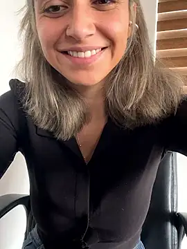 Isabella varella- online show from 27, 5, 2026