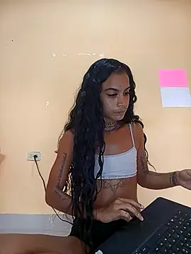 La ReynaZendeya online show from 10, 4, 2026