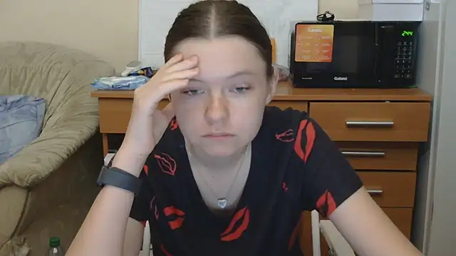 JessicaHolland1 online show from 17, 7, 2026