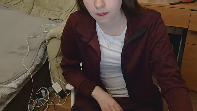 Snapshot of JessicaHolland1 chatting on 5, 5, 2026 JessicaHolland1 online show from 5, 5, 2026
