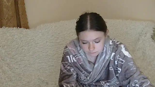 Snapshot of JessicaHolland1 chatting on 8, 5, 2026 JessicaHolland1 online show from 8, 5, 2026