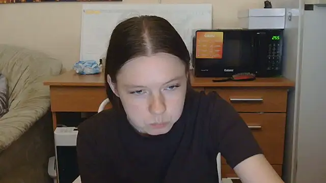 JessicaHolland1 online show from 7, 7, 2026
