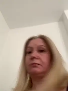 MilaLila204 online show from 19, 4, 2026