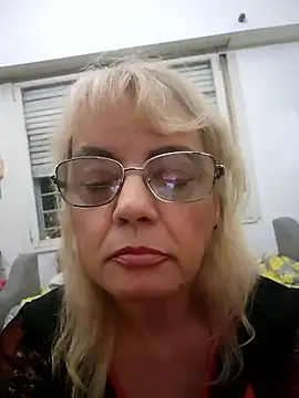MatureElegantWidow online show from 13, 5, 2026