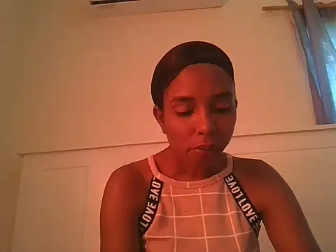 ZeynepLovely online show from 8, 5, 2026
