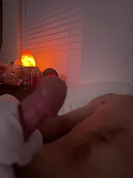 whyitwoof online show from 6, 4, 2026