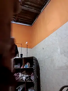 bbzinhas26 online show from 15, 4, 2026