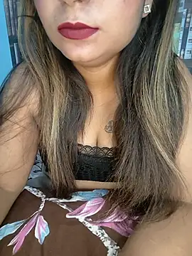 Snapshot of velvet-charmm chatting on 6, 4, 2026 velvet-charmm online show from 6, 4, 2026