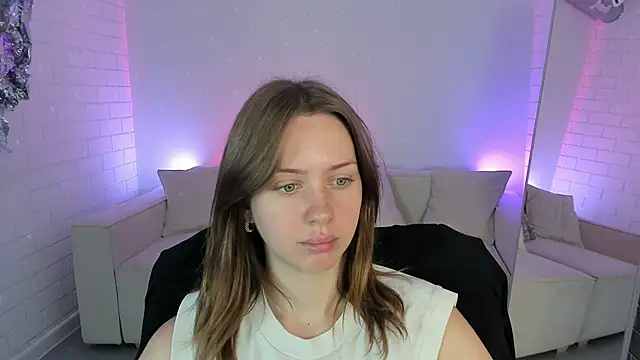 MeganClapp online show from 22, 5, 2026