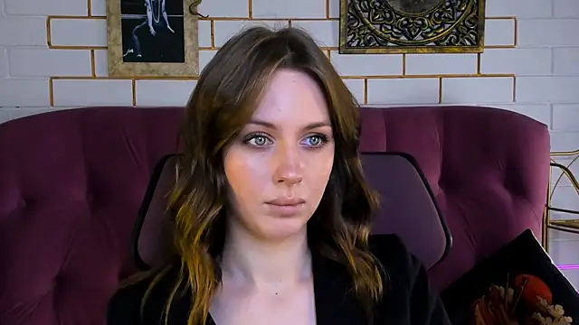 MeganClapp online show from 24, 4, 2026