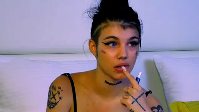 Snapshot of YasminnStorm chatting on 11, 6, 2026 YasminnStorm online show from 11, 6, 2026
