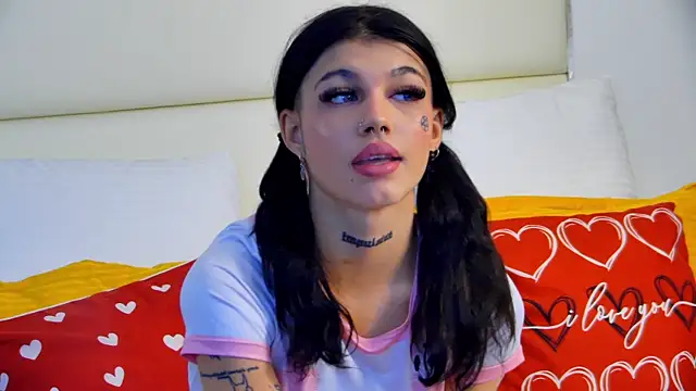 YasminnStorm online show from 8, 5, 2026