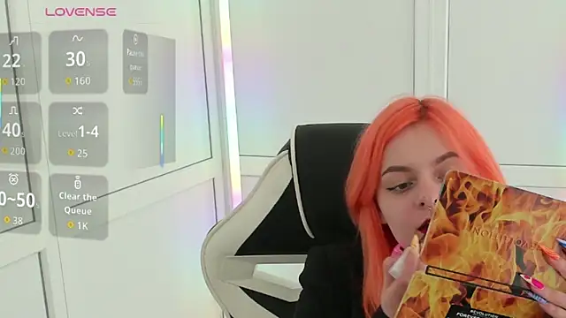 NightLeaf online show from 8, 4, 2026