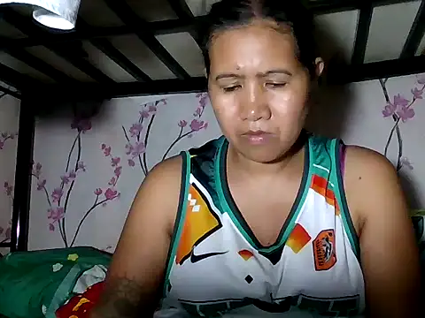 Snapshot of _SweetSmile chatting on 11, 4, 2026 SweetSmile online show from 11, 4, 2026