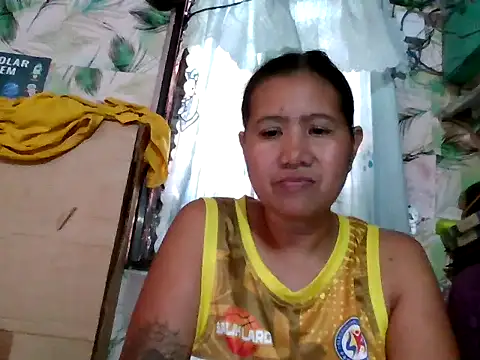Snapshot of _SweetSmile chatting on 10, 4, 2026 SweetSmile online show from 10, 4, 2026