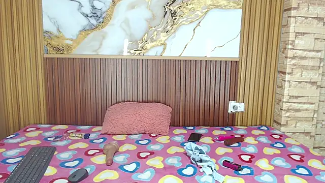 Snapshot of moxie_monclair chatting on 12, 5, 2026 moxie monclair online show from 12, 5, 2026
