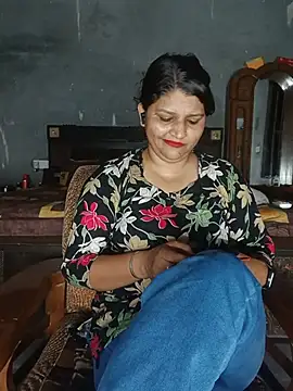 Snapshot of Riyashrma001 chatting on 15, 5, 2026 Riyashrma001 online show from 15, 5, 2026