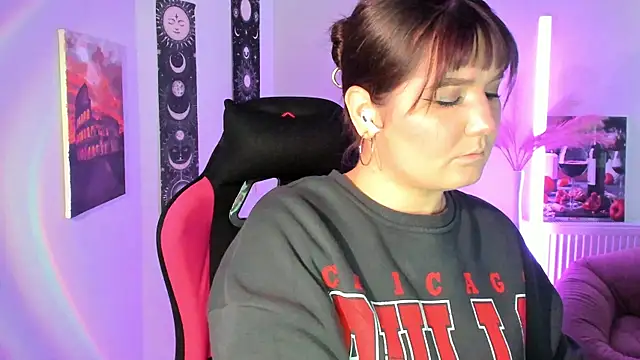 Snapshot of SourCherry__ chatting on 19, 4, 2026 SourCherry online show from 19, 4, 2026