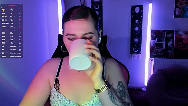 Snapshot of SourCherry__ chatting on 20, 6, 2026 SourCherry online show from 20, 6, 2026