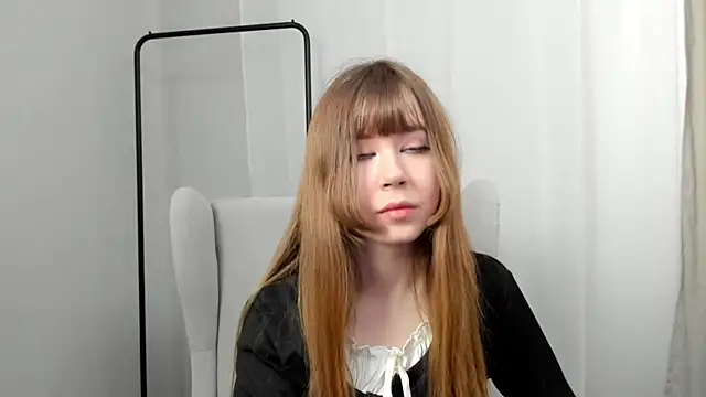 Snapshot of SadeHowen chatting on 23, 4, 2026 SadeHowen online show from 23, 4, 2026