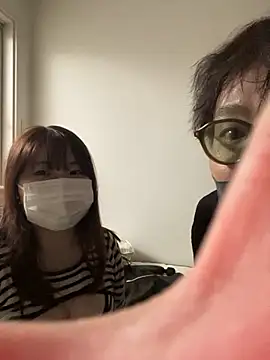 Yunon0202 online show from 15, 4, 2026