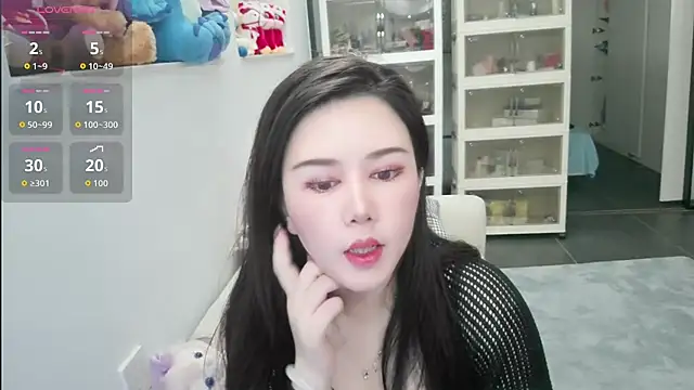 Golden-ee online show from 6, 4, 2026