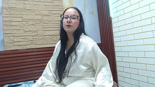 malory black online show from 6, 4, 2026