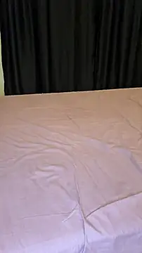 DoggyJasmine online show from 28, 6, 2026