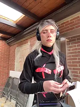 Snapshot of michelle310 chatting on 4, 4, 2026 michelle310 online show from 4, 4, 2026